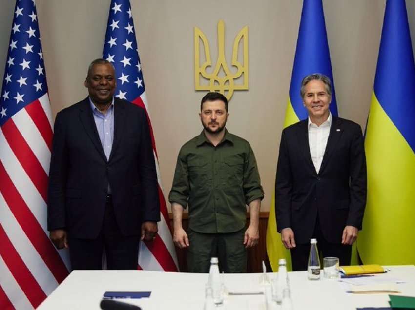 Ukraina e falënderon SHBA-në për ‘vëllazërinë e vërtetë’