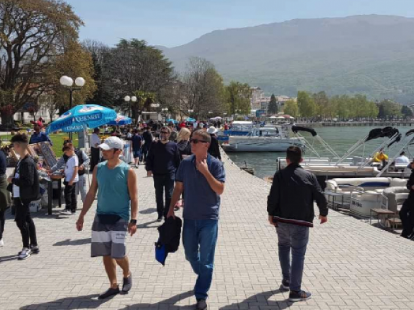 Ohri mbushet me turistë një ditë para “Ilindenit”