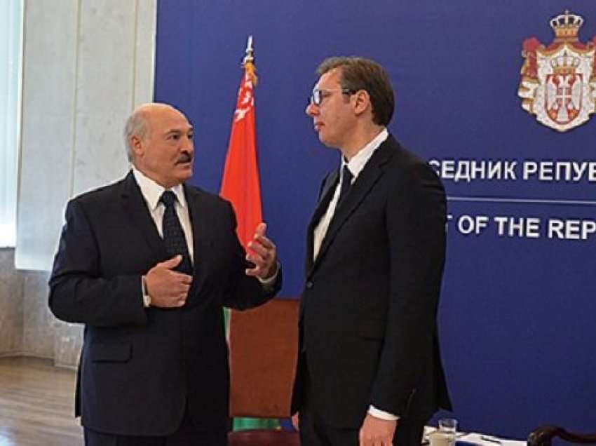 Edhe Lukashenko flet për tensionet Kosovë-Serbi, befason me deklaratën për Vuçiqin