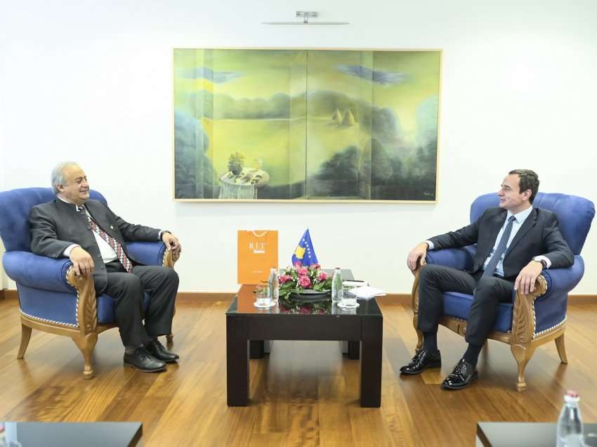 Kryeministri Kurti priti në takim Presidentin e R.I.T Kosova, Kamal Shahrabi
