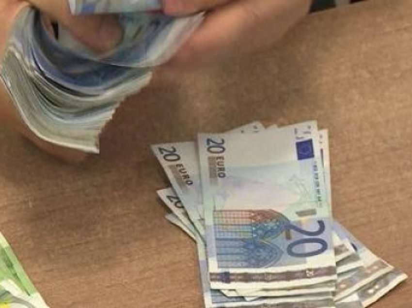 ​ECB: Vendet e Eurozonës të përdorin paratë e tyre në mënyrë më efikase