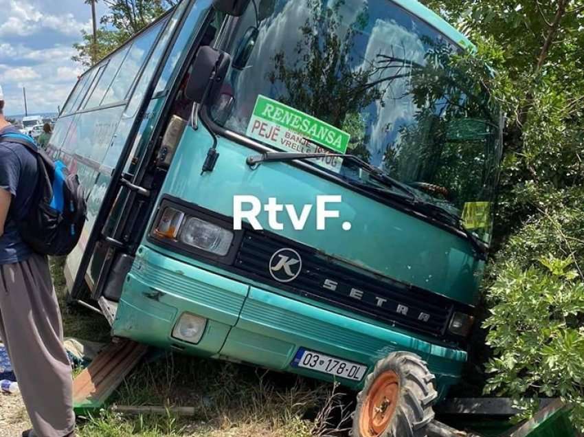 Aksidentohet autobusi në Istog, raportohet për të lënduar