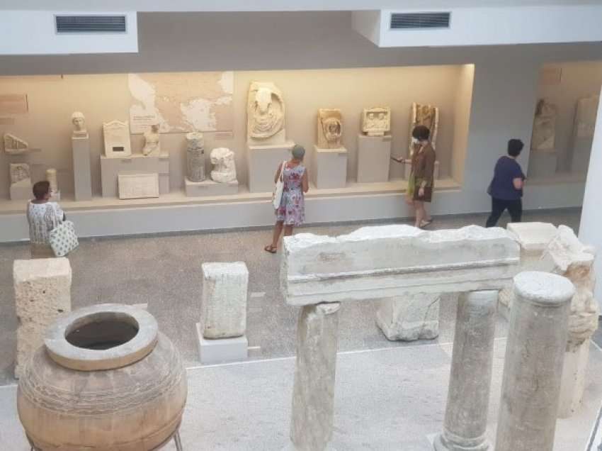 Mbi 1 mijë vizitorë gjatë korrikut në Muzeun Arkeologjik të Durrësit