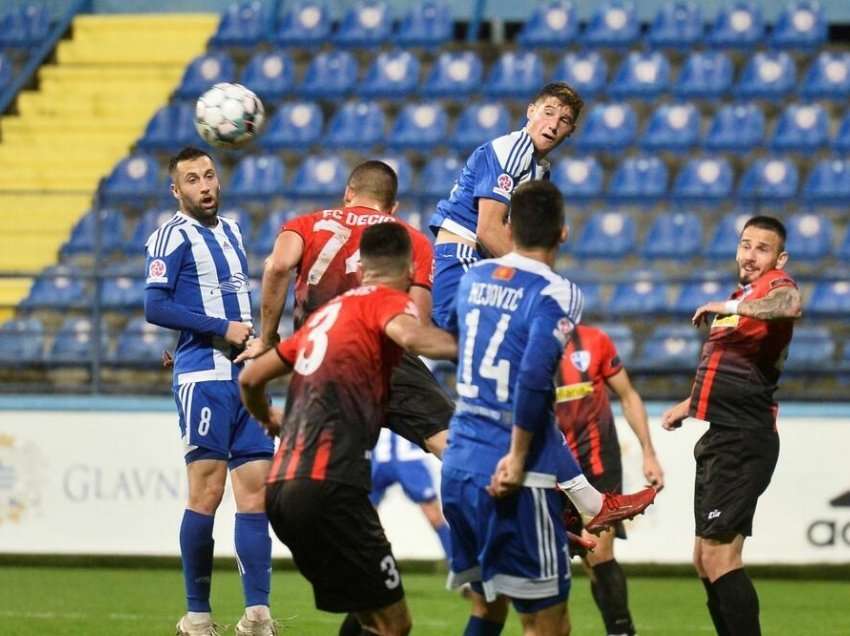 Skuadra shqiptare trondit skuadrën e madhe malazeze, kryeson kampionatin  