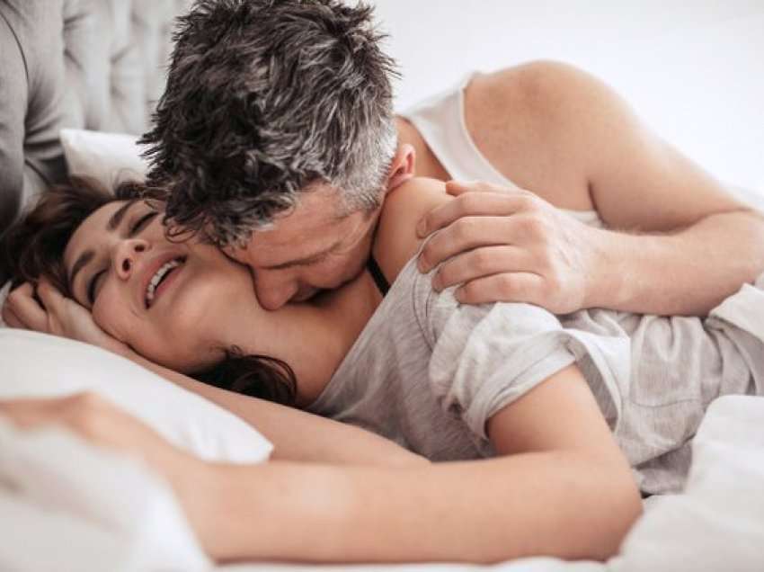 Burrat pranojnë: Këto shprehje nuk duan t’i dëgjojnë kurrë në dhomën e gjumit
