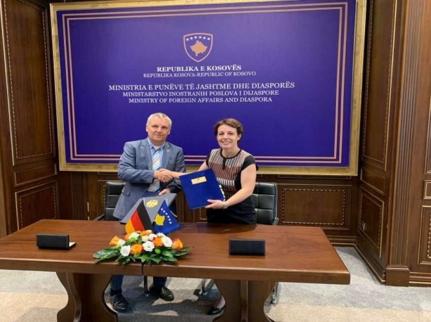 Gërvalla dhe Rohde nënshkruajnë marrëveshje për varret gjermane në Kosovë