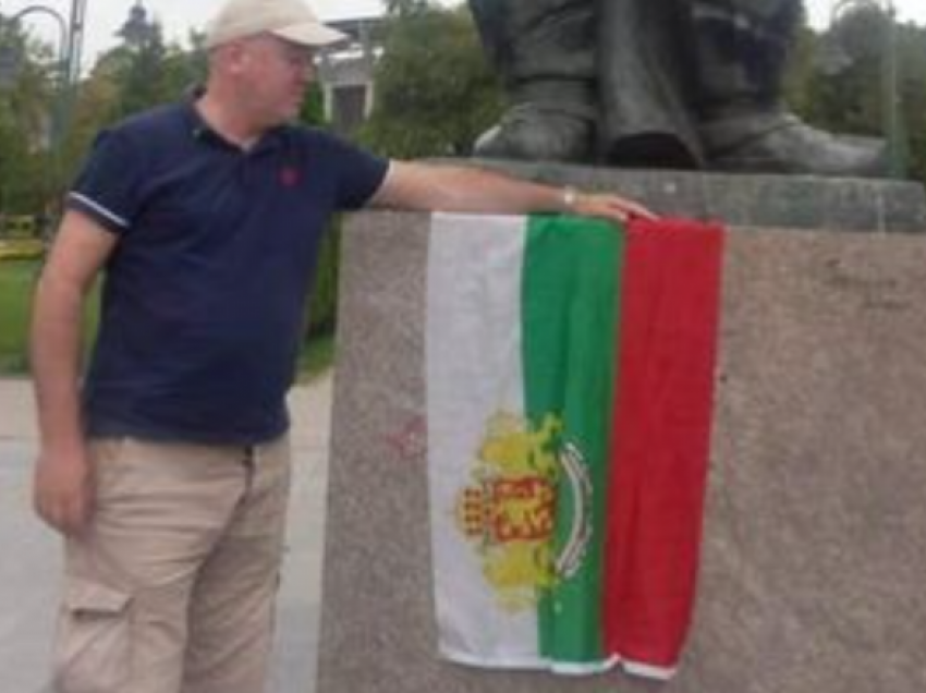 Provokim i ri nga Bullgaria, vendoset flamur bullgar në monumentin e Goce Dellçeviit