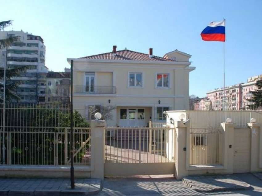 Dyshohet se janë agjentë rusë, autoritetet shqiptare njoftojnë Ambasadën e Rusisë për sulmin në Gramsh   