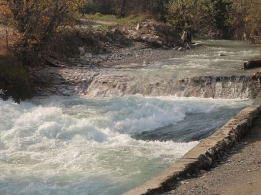 Lumenjtë në Maqedoni të rrezikshëm për larje