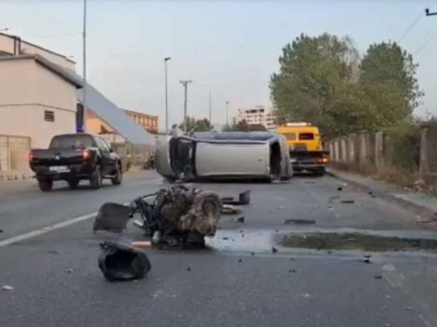 Automjeti përplaset me murin, shpëton mrekullisht shoferi në Shkodër