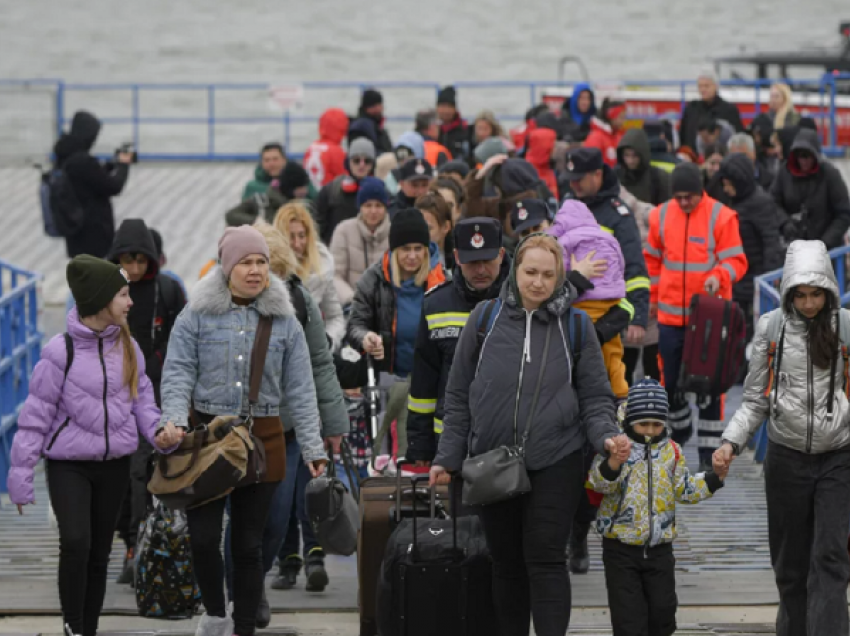 Pushtimi rus/ Vetëm 7% e refugjatëve ukrainas nuk planifikojnë të kthehen nga jashtë