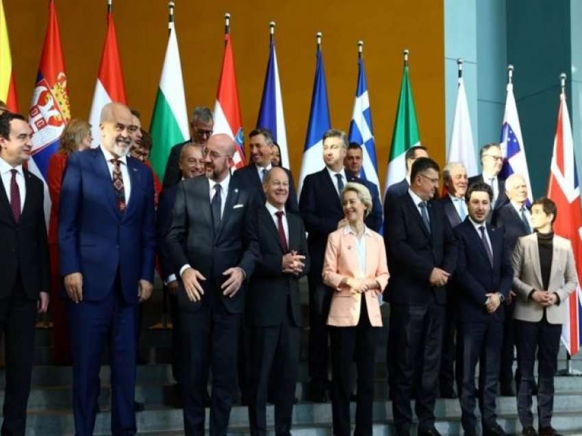 VOA raporton për takimin njëditor të liderëve të BE-së e atyre të Ballkanit Perëndimor në Tiranë