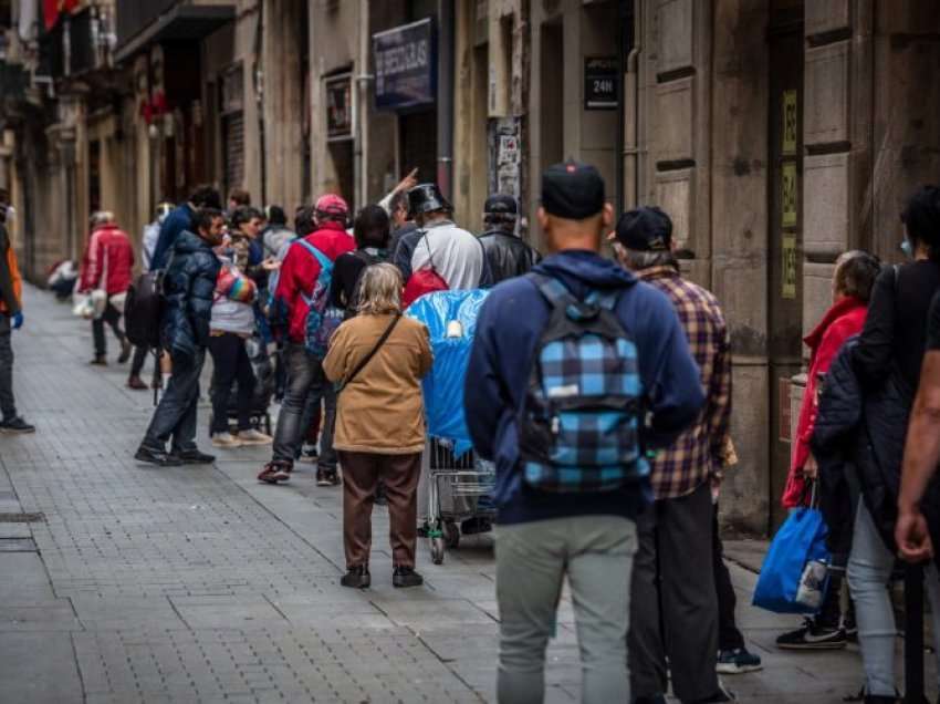 Pse ikin?! 69% e të punësuarve në Shqipëri nuk plotësojnë nevojat mujore, rekord në Europë