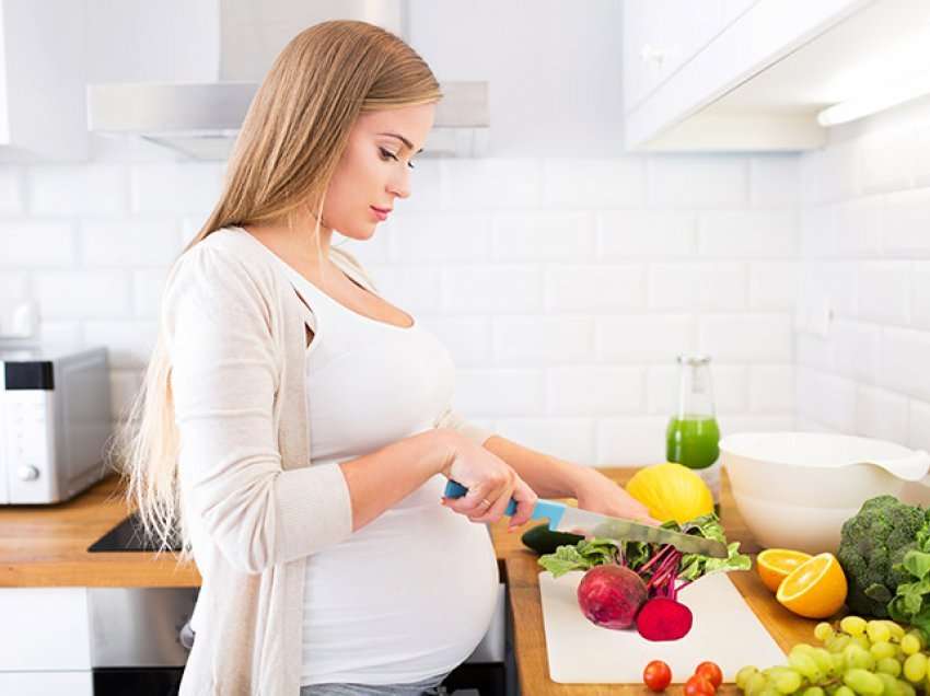 Ushqimet që ndalohen për shtatzëna