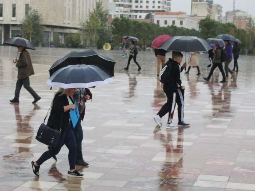 Reshje shiu në disa zona dhe vranësira, parashikimi i motit për ditën e sotme