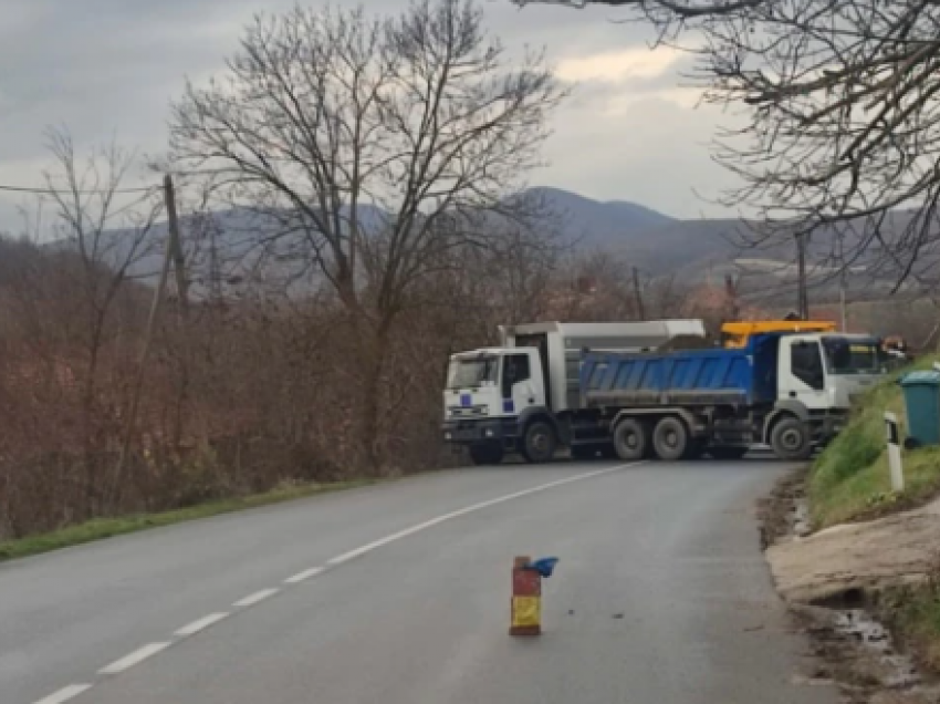 Qytetari tregon si i mbeti kamioni në barikada, tregon se personat ishin të maskuar dhe flisnin në gjuhën serbe