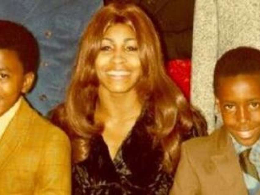 “U largove nga kjo botë shumë shpejt”, Tina Turner bën postimin prekës për të birin që ndërroi jetë 