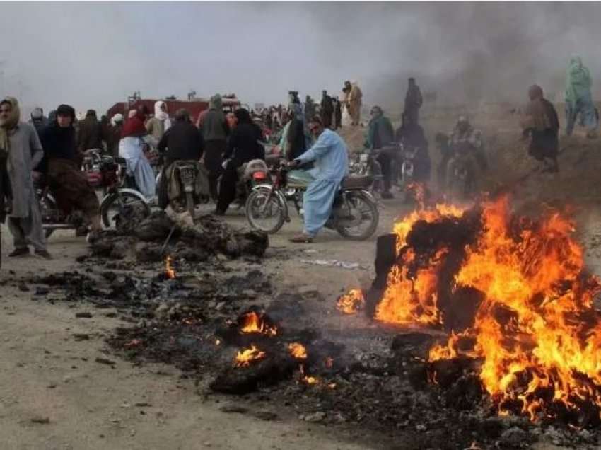 Luftimet në kufirin Afganistan – Pakistan vriten disa civilë