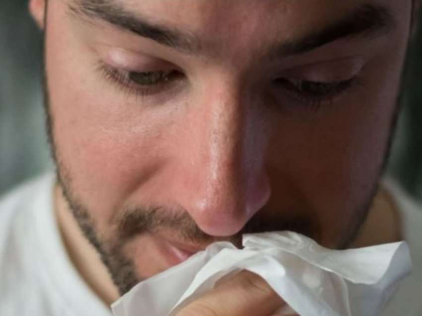 Arsyeja pse sëmuremi në dimër është për shkak të hundëve tona, sipas një studimi të ri