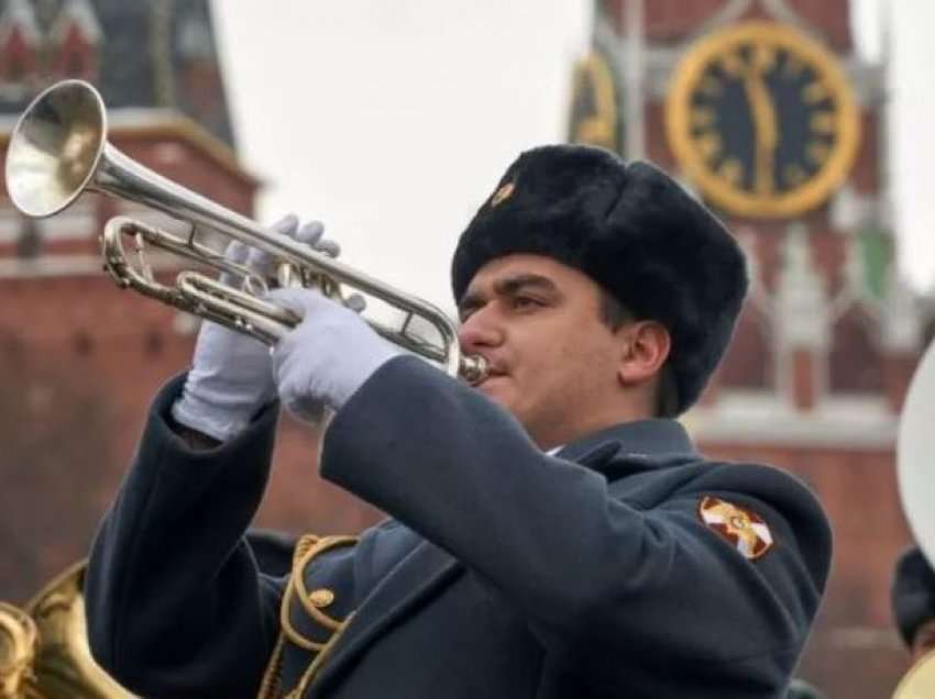 Rusia do të dërgojë muzikantë në frontin e luftës për të rritur moralin e ushtarëve