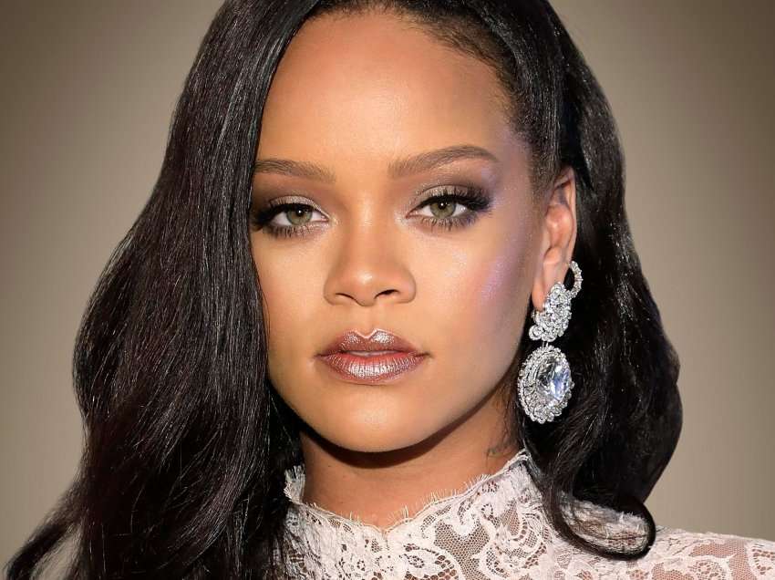 Ç’fshihet pas vendimit të Rihanna-s për të postuar djalin e saj?