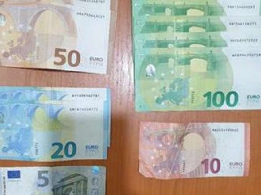 Qytetari nga Prizreni i gjen 850 euro, i dorëzon në polici