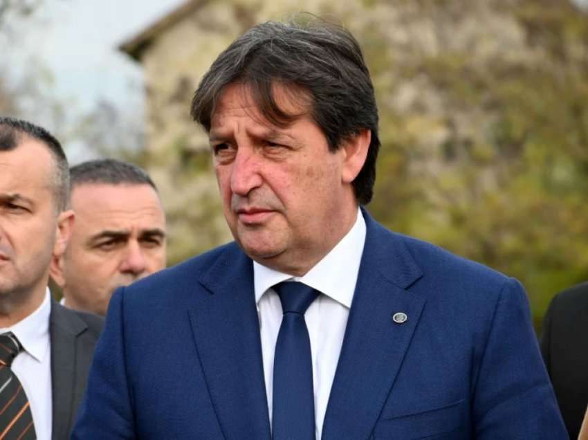 Kërcënon hapur ministri serb pas publikimit të listës nga Armend Muja: Do ta mbrojmë popullin tonë në Kosovë