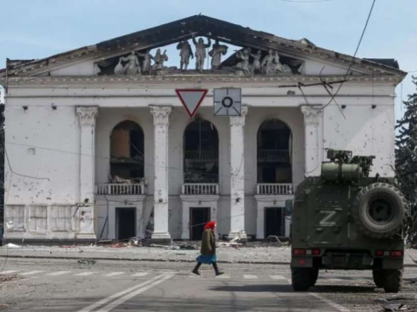 Rusia akuzohet për fshehje të krimeve të luftës, pas rrënimit të teatrit në Ukrainë