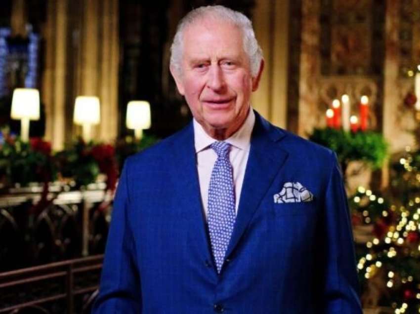 Mbreti Charles do të urojë Krishtlindjet nga kisha ku prehet nëna e tij