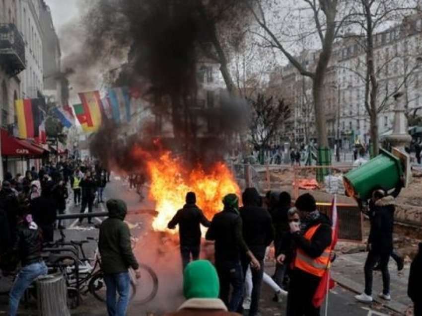 Sulmi tronditi Parisin, shokon autori që vrau emigrantët: I urrej, janë armiqtë e mi