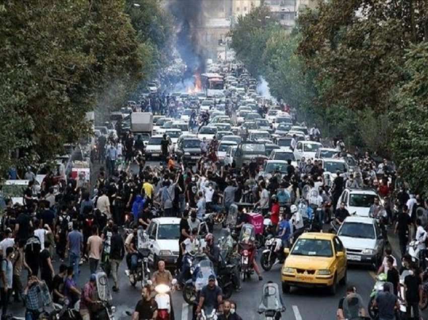 ​Grupi i të Drejtave: Numri i të vdekurve nga protestat në Iran rritet në 476