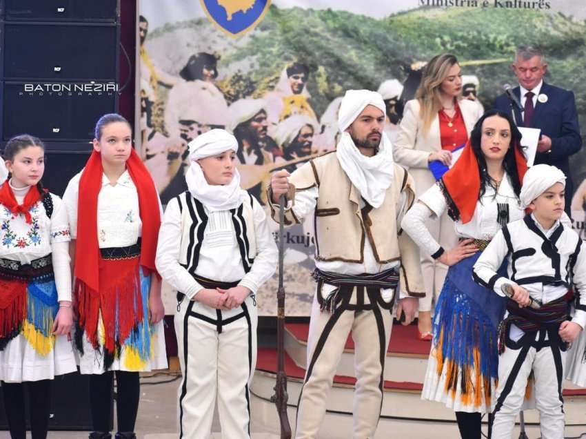 Ansambli Folklorik Autokton “Rugova”, shënoi 75 - vjetorin e themelimit, aktiviteteve dhe punës 