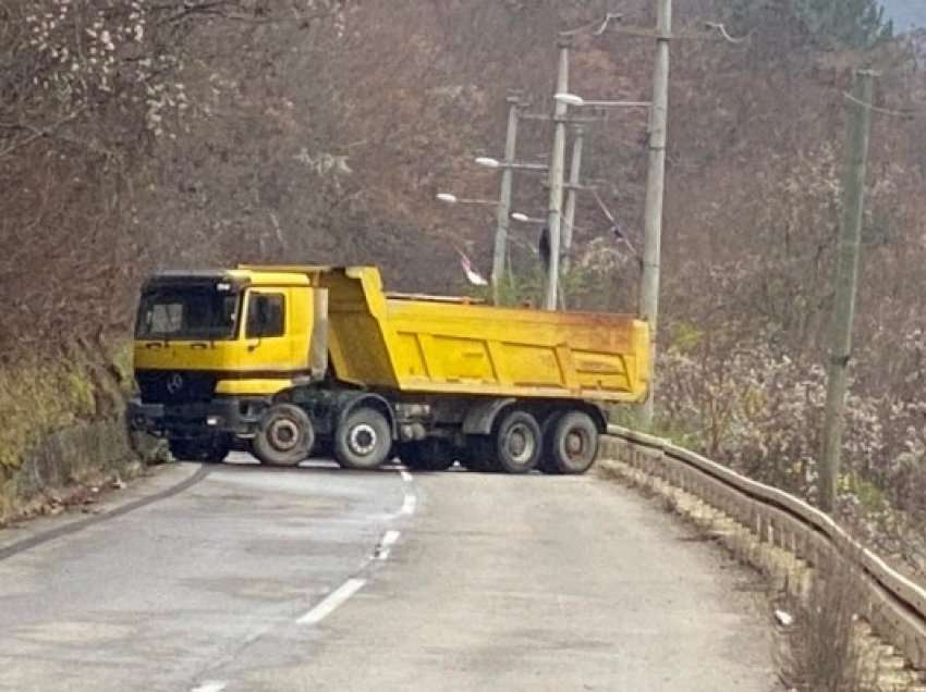 ​Ende të mbyllura dy pikat kufitare me Serbinë