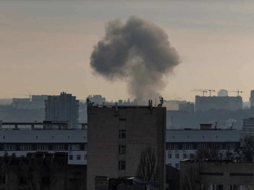 REL/ Shpërthimet godasin Kievin