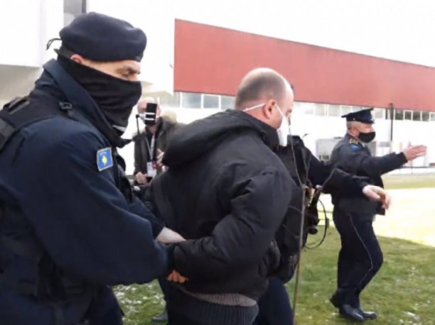 AGK dënon arrestimin e dhunshëm të kameramanit nga Policia