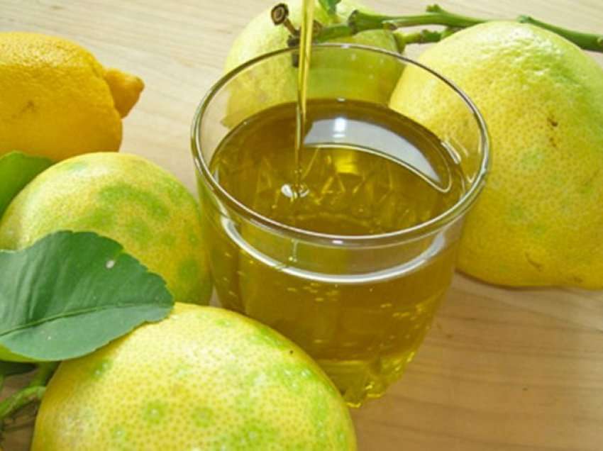 Lëngu i artë/ Vaj ulliri me limon për shëndet të plotë