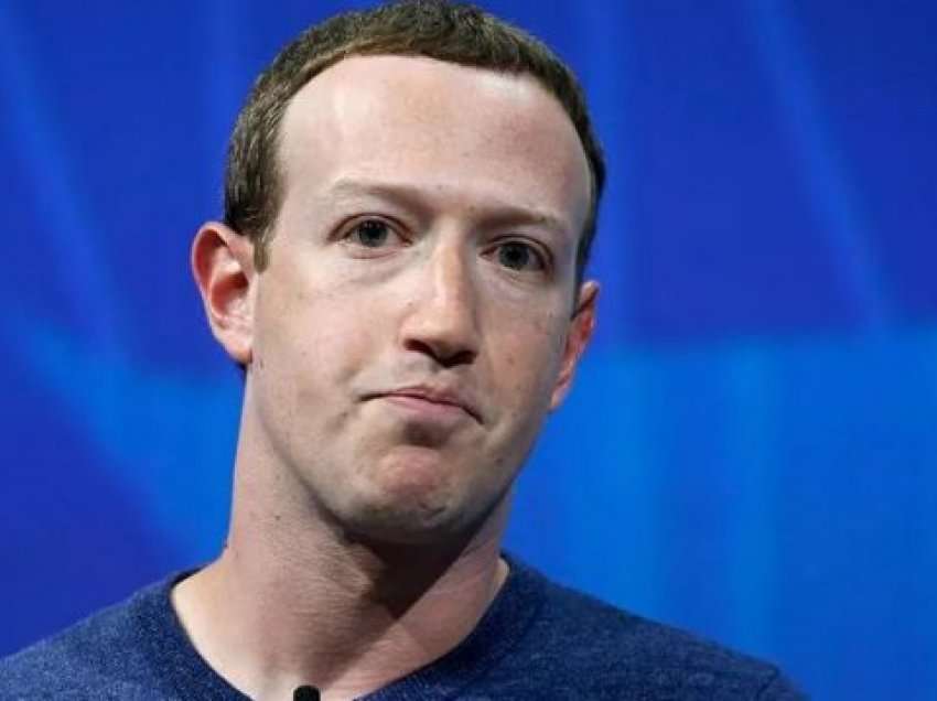 Facebook-ut i fshihen 30% e aksioneve