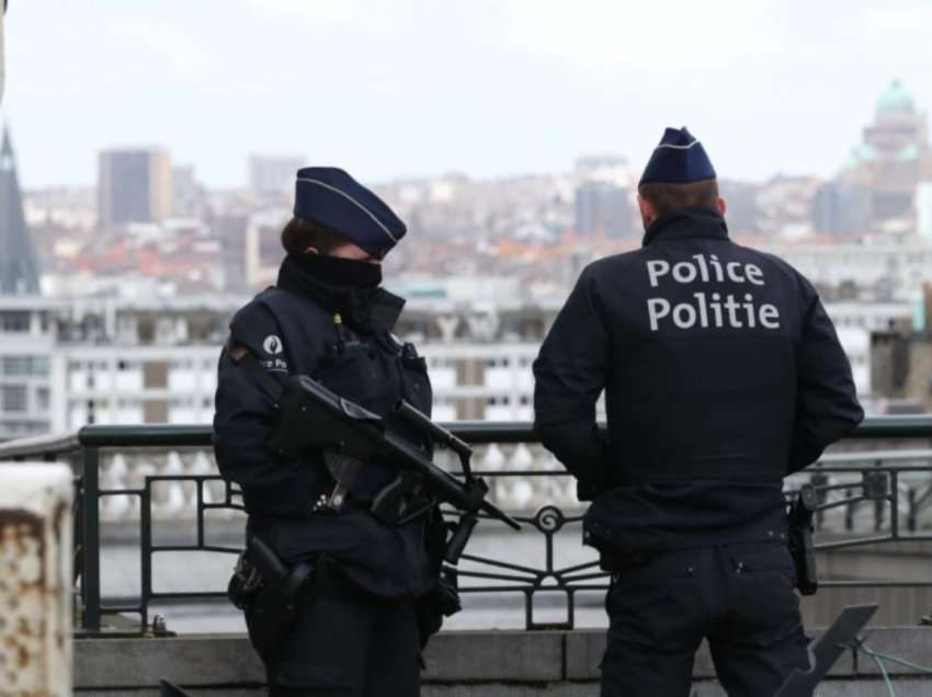 Belgjika arreston 13 persona për terrorizëm