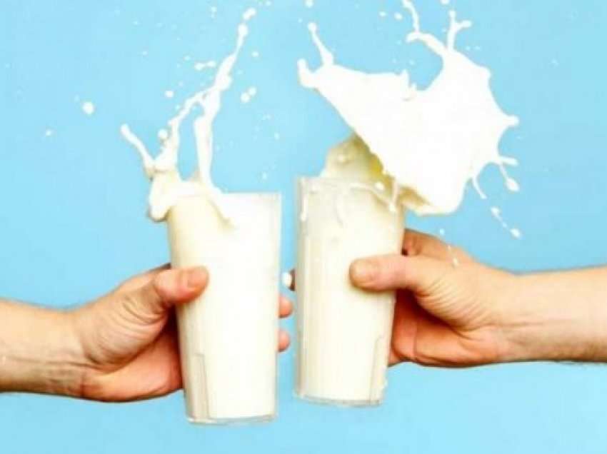 A pini qumësht çdo ditë? Mësoni si ndikon në organizmin tuaj