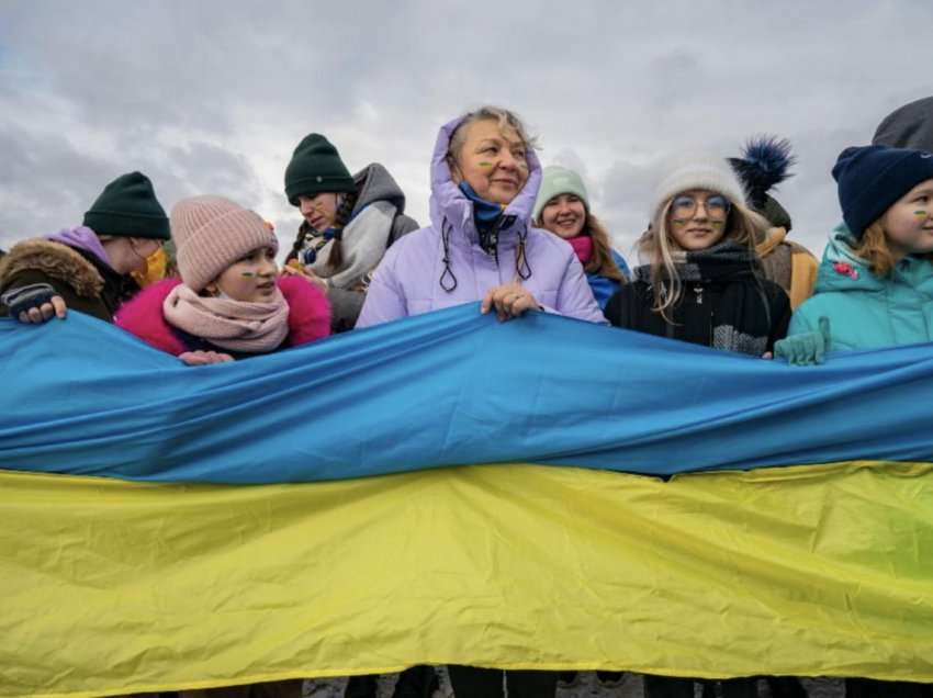 Pesë gënjeshtrat, me të cilat Rusia po përpiqet të justifikojë luftën ndaj Ukrainës  