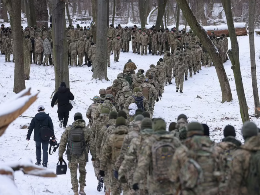Ushtria gati për pushtim, por kush janë bashkëpunëtorët e Rusisë në Ukrainë?
