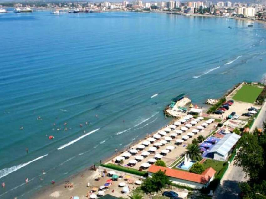Operatorët turistik në Vlorë kërkojnë përshpejtimin e hapjes së sezonit