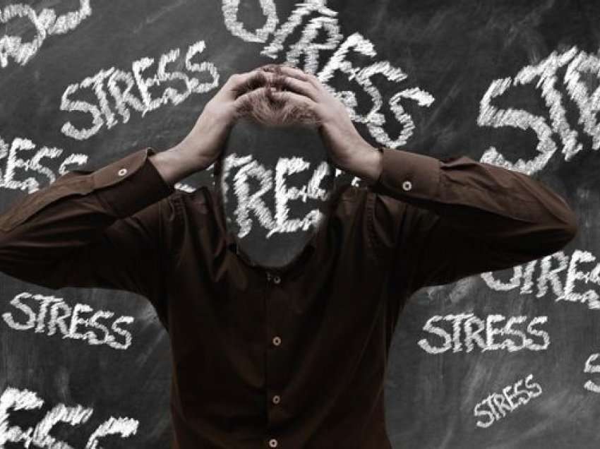 10 këshilla psikologjike për të reduktuar stresin në punë