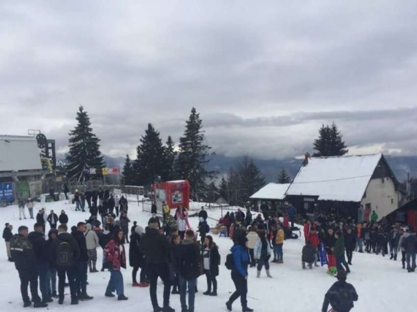 Rrezik nga orteku i borës: Mbyllet Qendra e Skijimit në Brezovicë