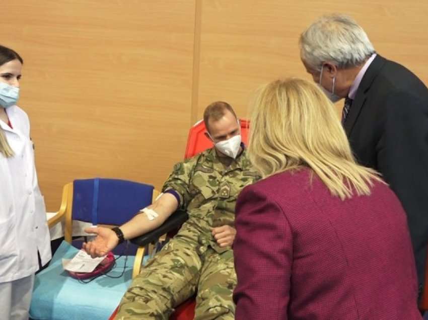​Më shumë se 170 ushtarë të KFOR-it dhuruan sot gjak