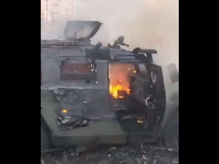 Ushtria ukrainase ‘dhëmbë për dhëmbë’ me armikun, digjet automjeti rus Tigr-M