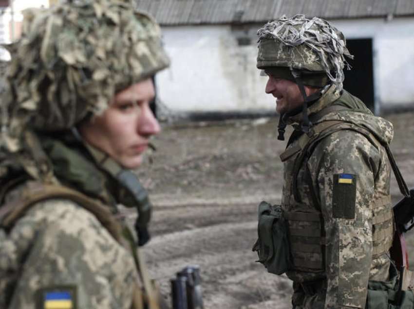 Ukraina: Rusia po ngadalësohet