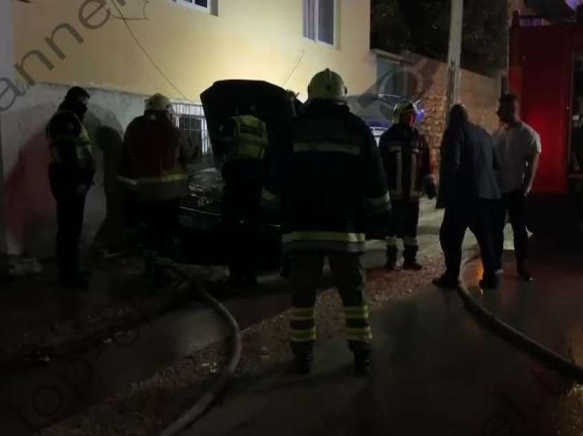 Makina përfshihet nga flakët në Vlorë, policia jep detajet