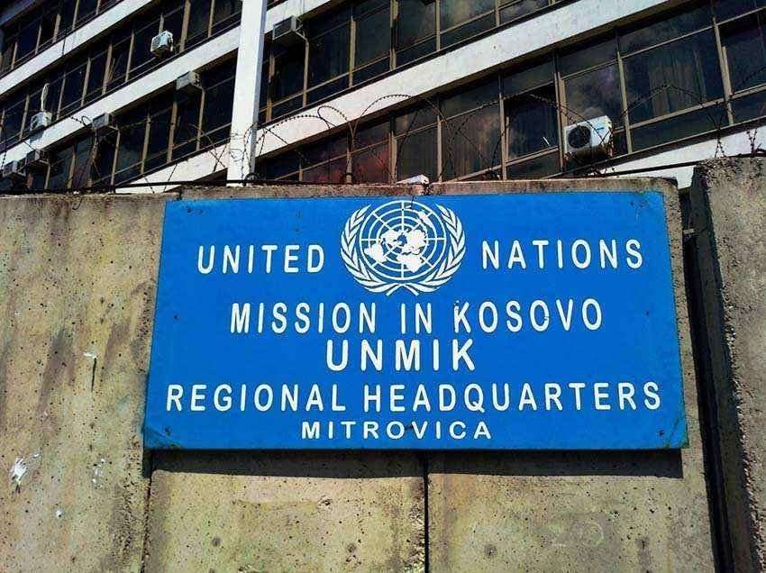 Hajrullahu: Zyrtarët rusë në UNMIK po shërbejnë për ta gërryer stabilitetin e Kosovës