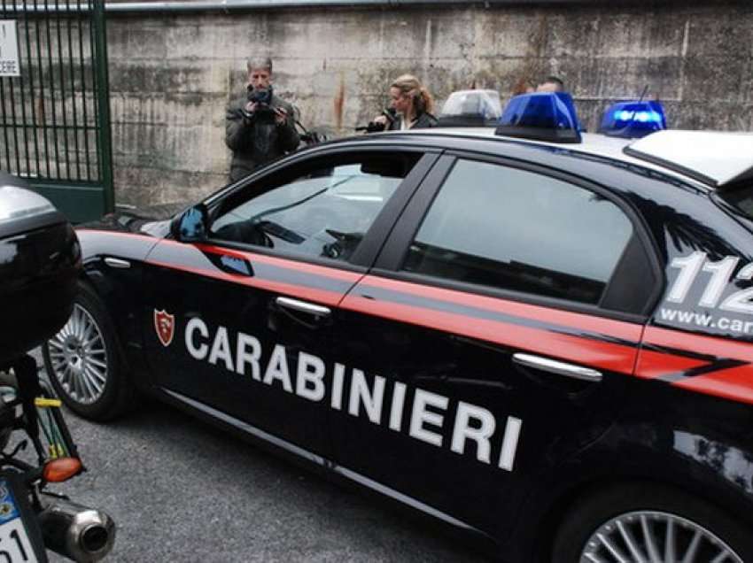 Gjendet i vdekur në makinën e tij 24 vjeçari shqiptar në Itali